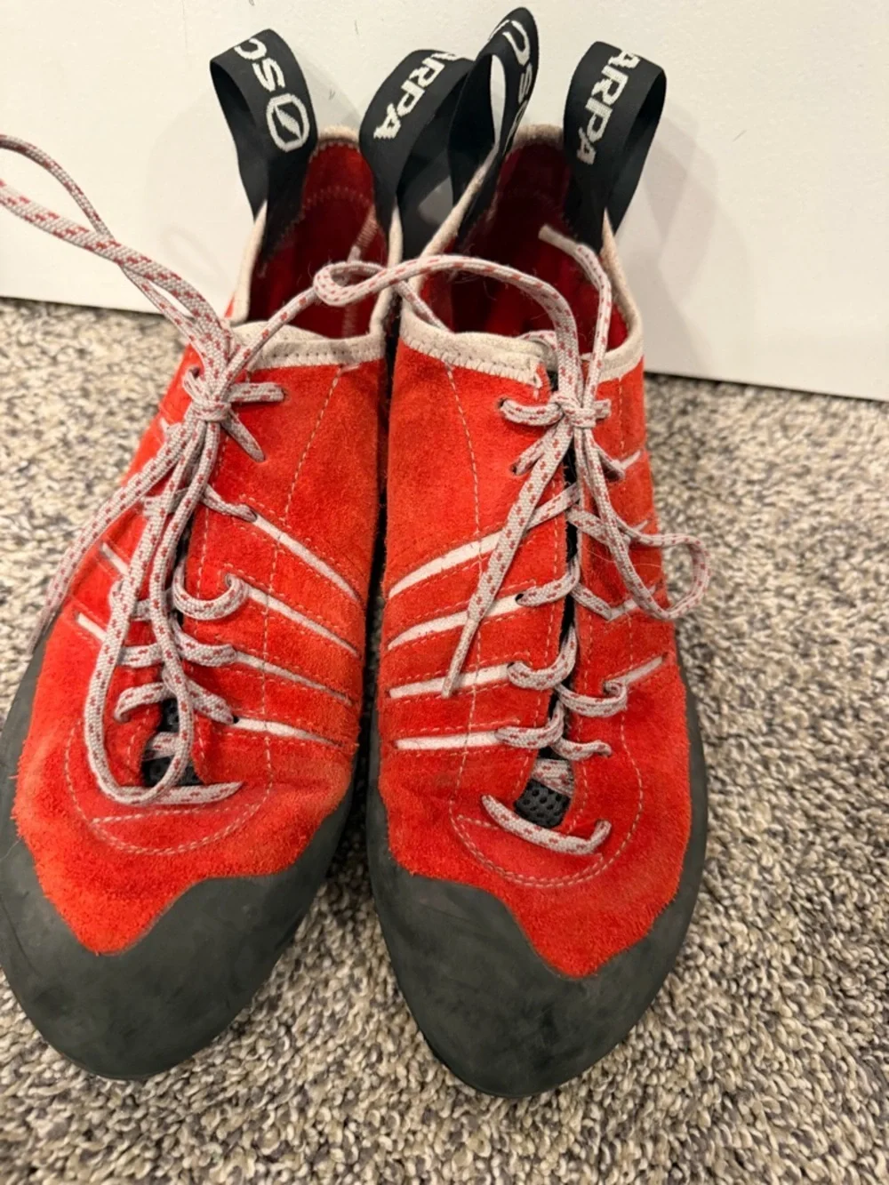 Scarpa Men's Red Suede Approach Shoes size 9 - Picture 2 of 6